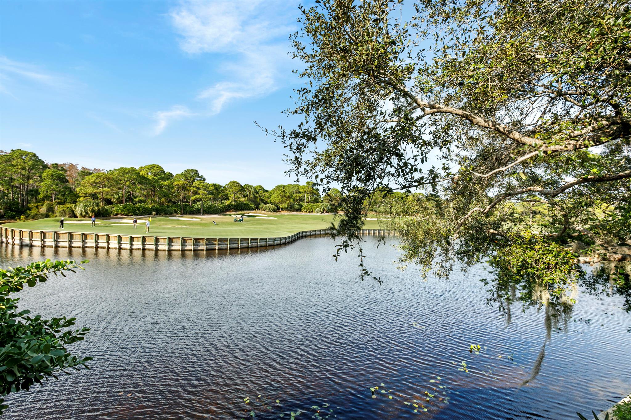 BEARS CLUB VILLAS CONDO - Residential