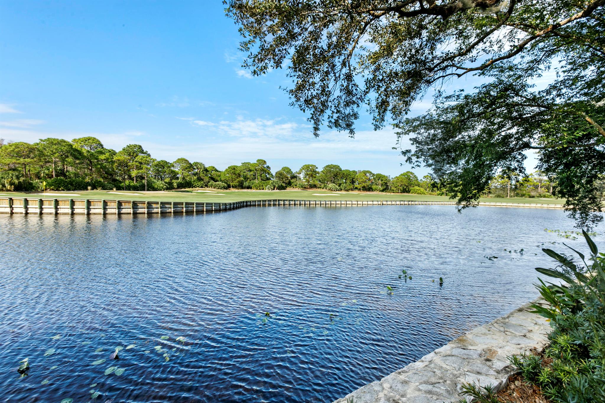 BEARS CLUB VILLAS CONDO - Residential