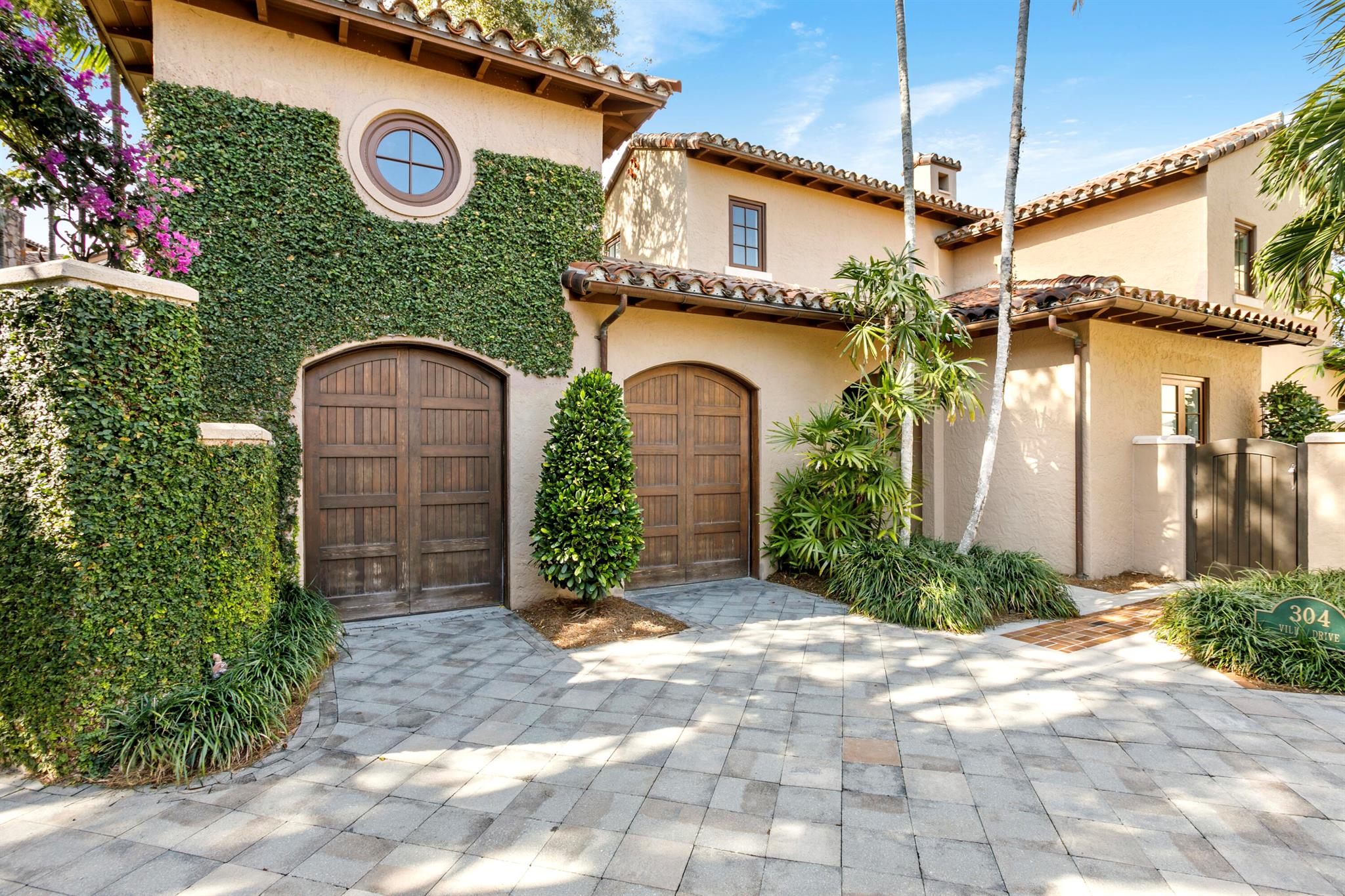 BEARS CLUB VILLAS CONDO - Residential