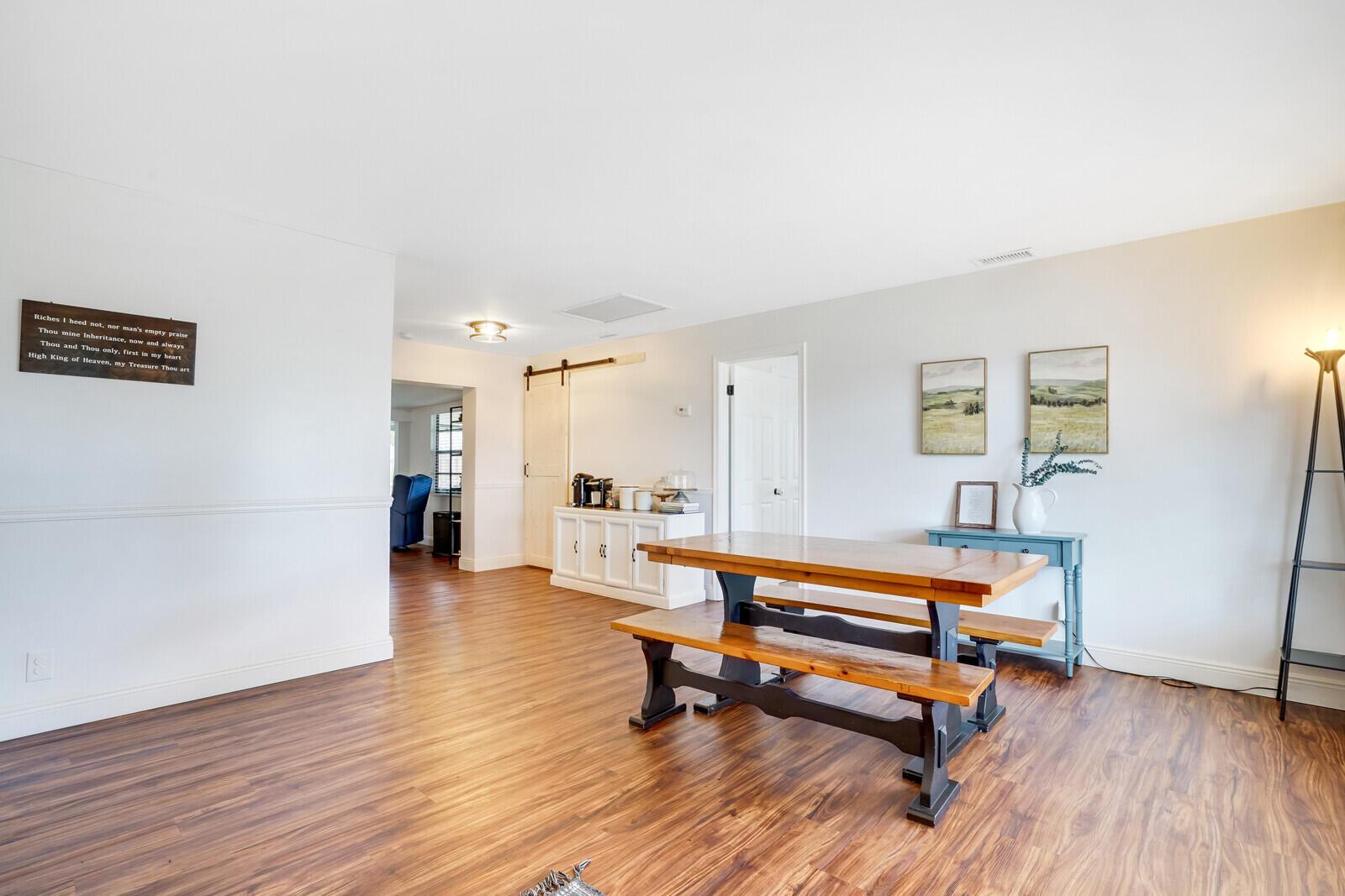 PALM BEACH GARDENS ESTATES - Residential