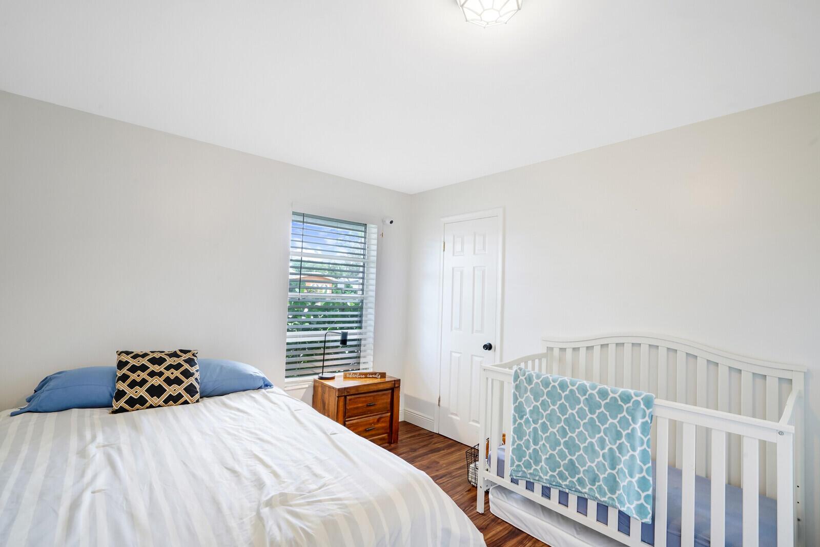 PALM BEACH GARDENS ESTATES - Residential