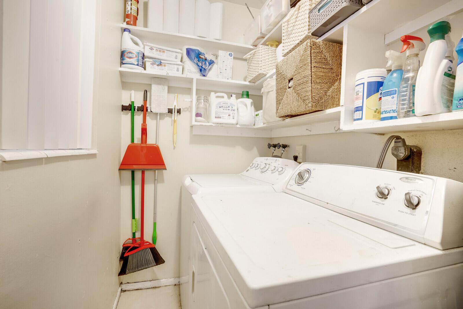 PALM BEACH GARDENS ESTATES - Residential