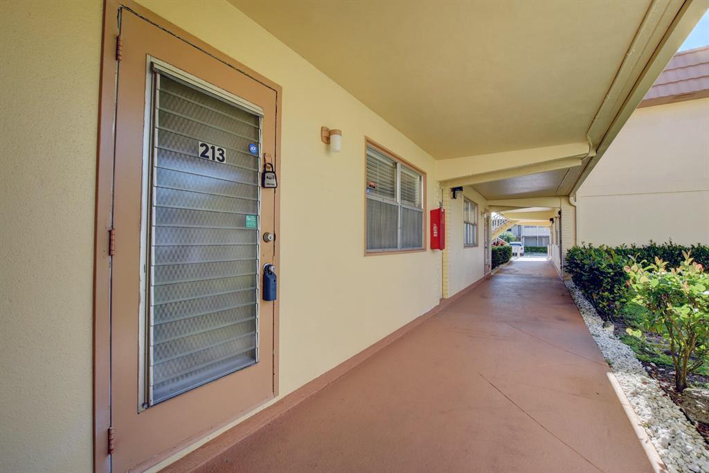 KINGS POINT SAXONY CONDOS - Residential Lease