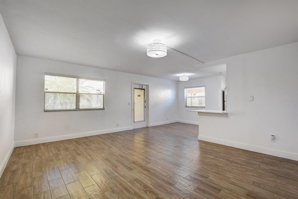 KINGS POINT SAXONY CONDOS - Residential Lease