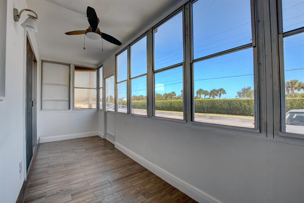 KINGS POINT SAXONY CONDOS - Residential Lease