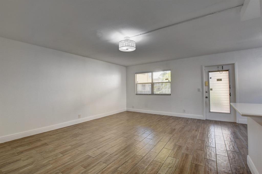 KINGS POINT SAXONY CONDOS - Residential Lease