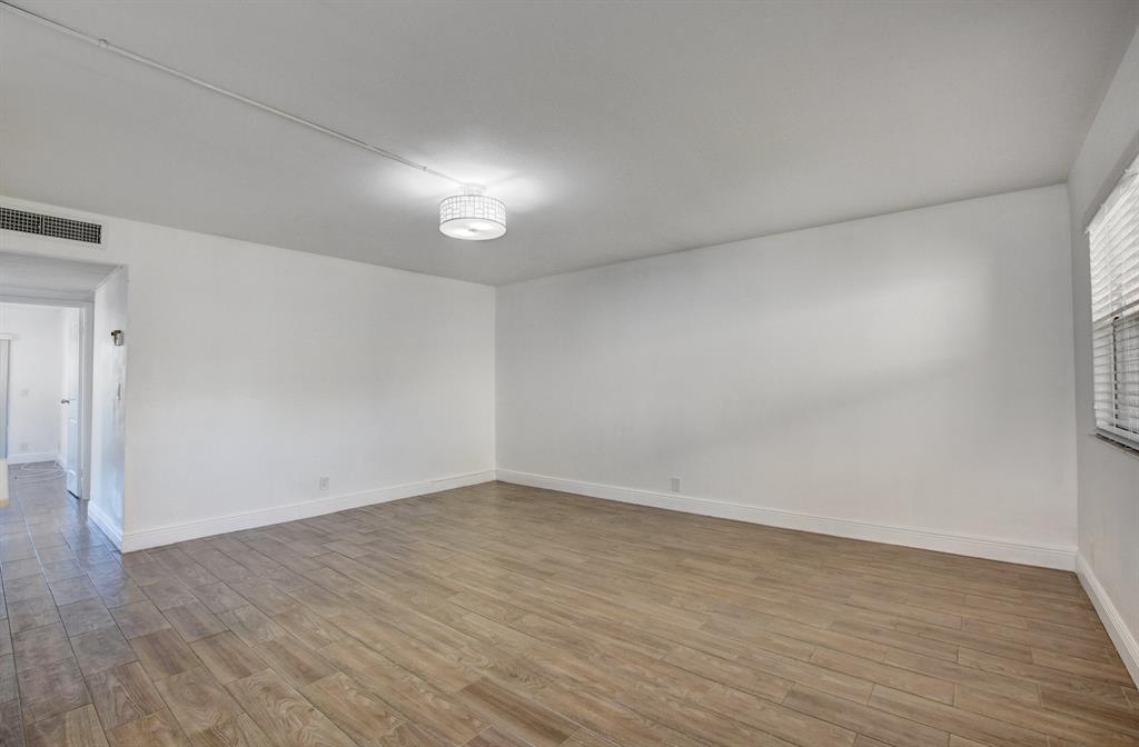 KINGS POINT SAXONY CONDOS - Residential Lease