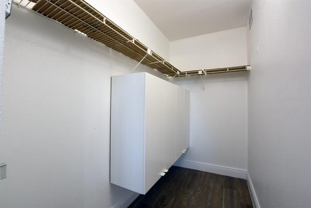 KINGS POINT SAXONY CONDOS - Residential Lease