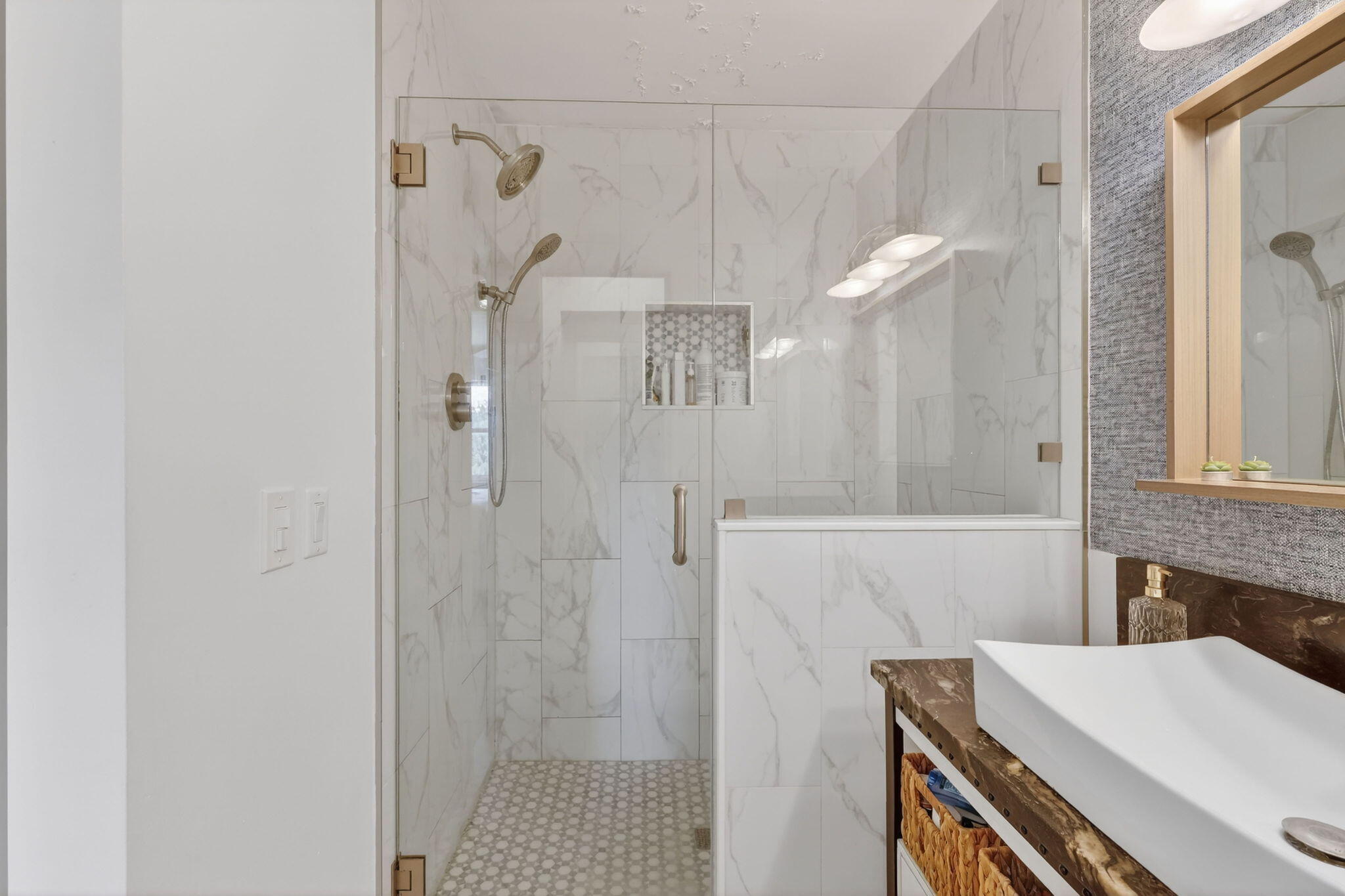 ISLAND VILLAGE PHASE II - Residential