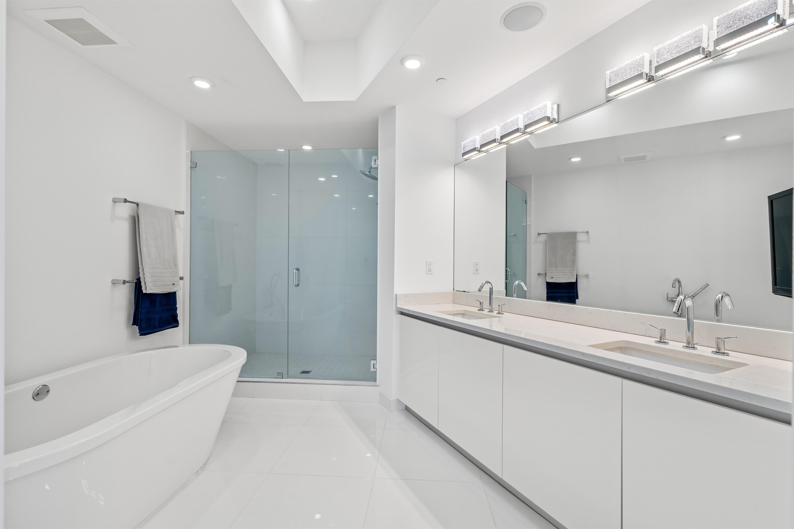 1200 HILLSBORO MILE CONDO - Residential