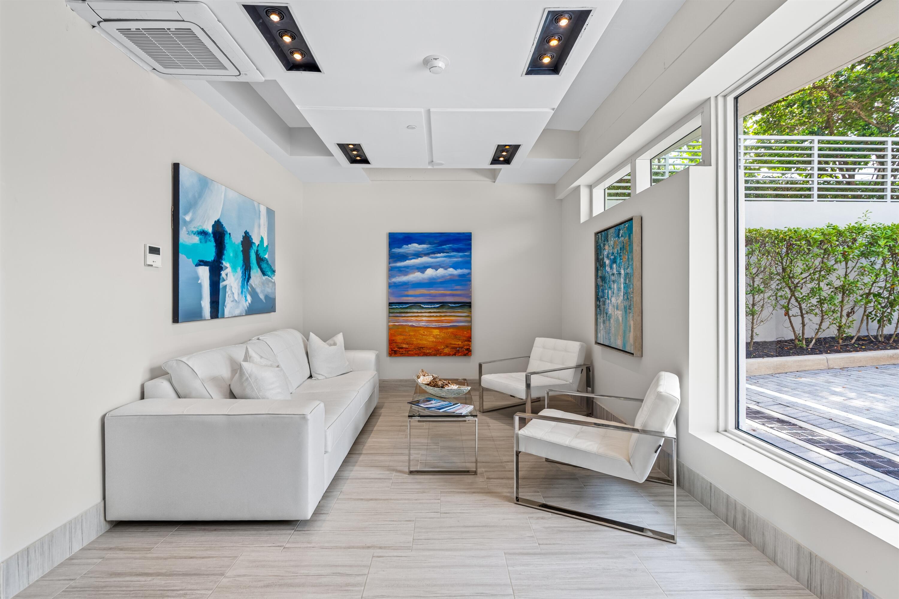 1200 HILLSBORO MILE CONDO - Residential