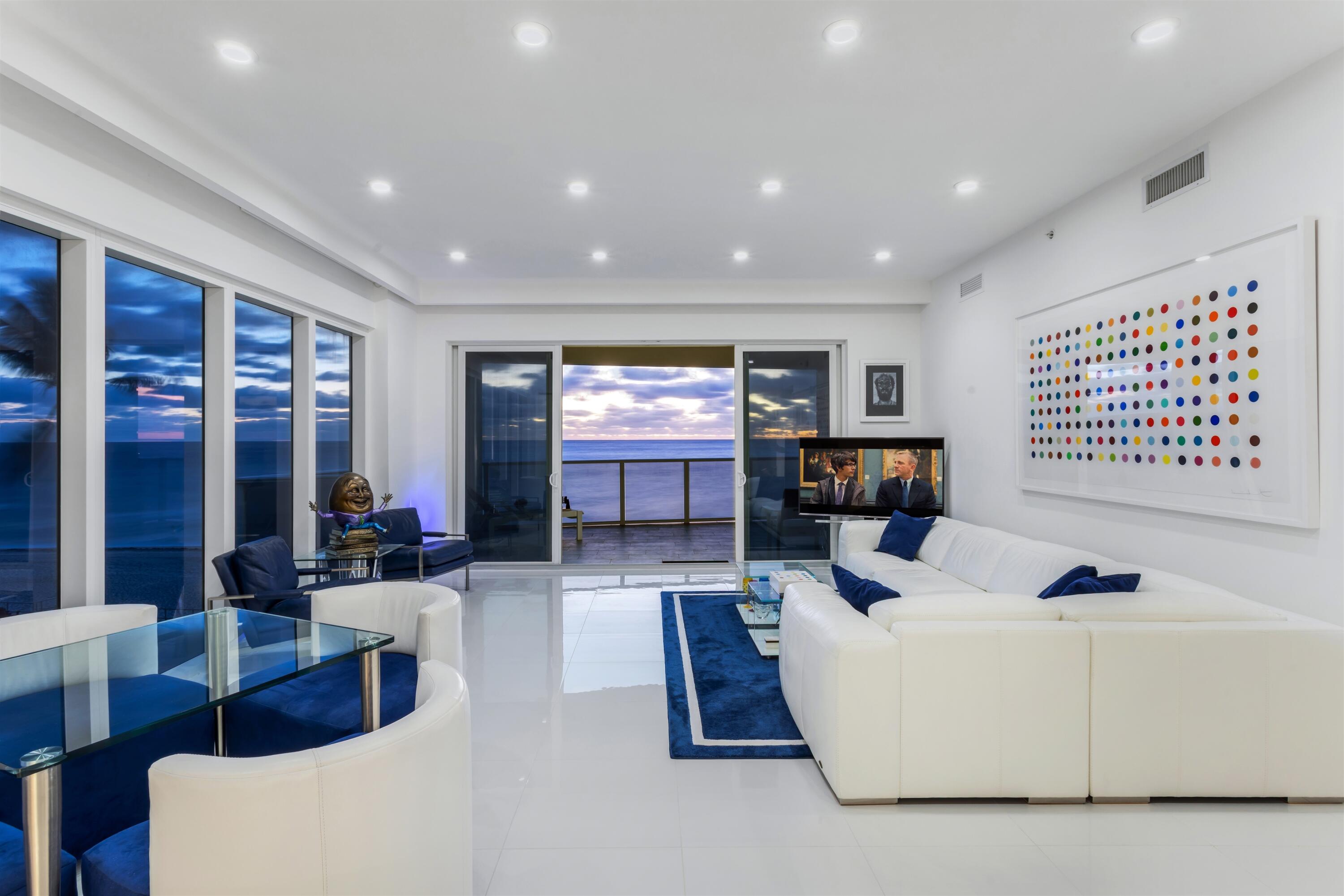 1200 Hillsboro Mile 1305