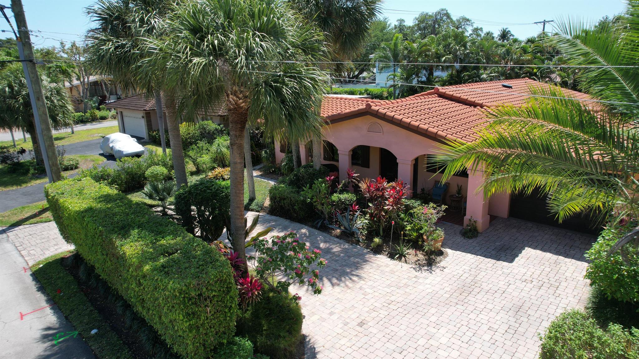 TUNISON PALMS - Residential