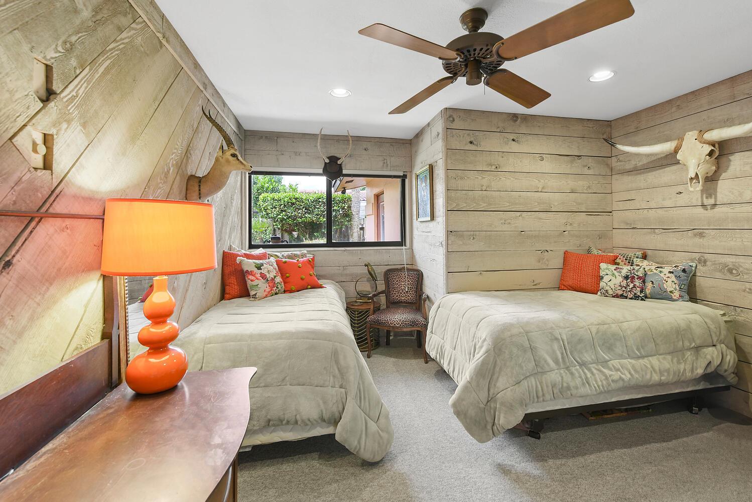 TUNISON PALMS - Residential