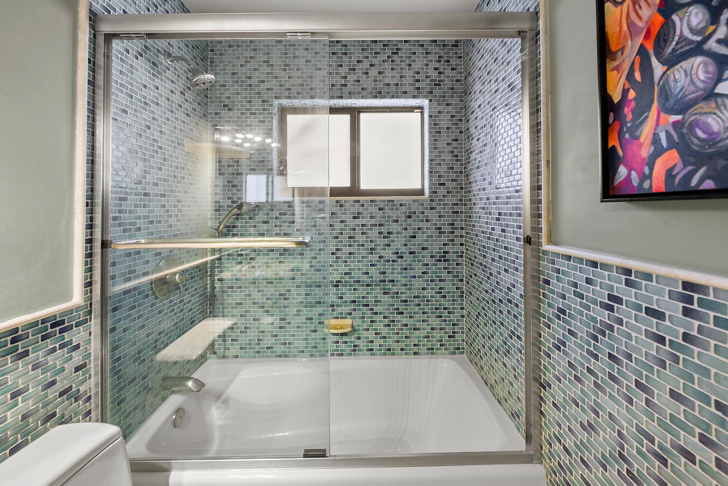 TUNISON PALMS - Residential