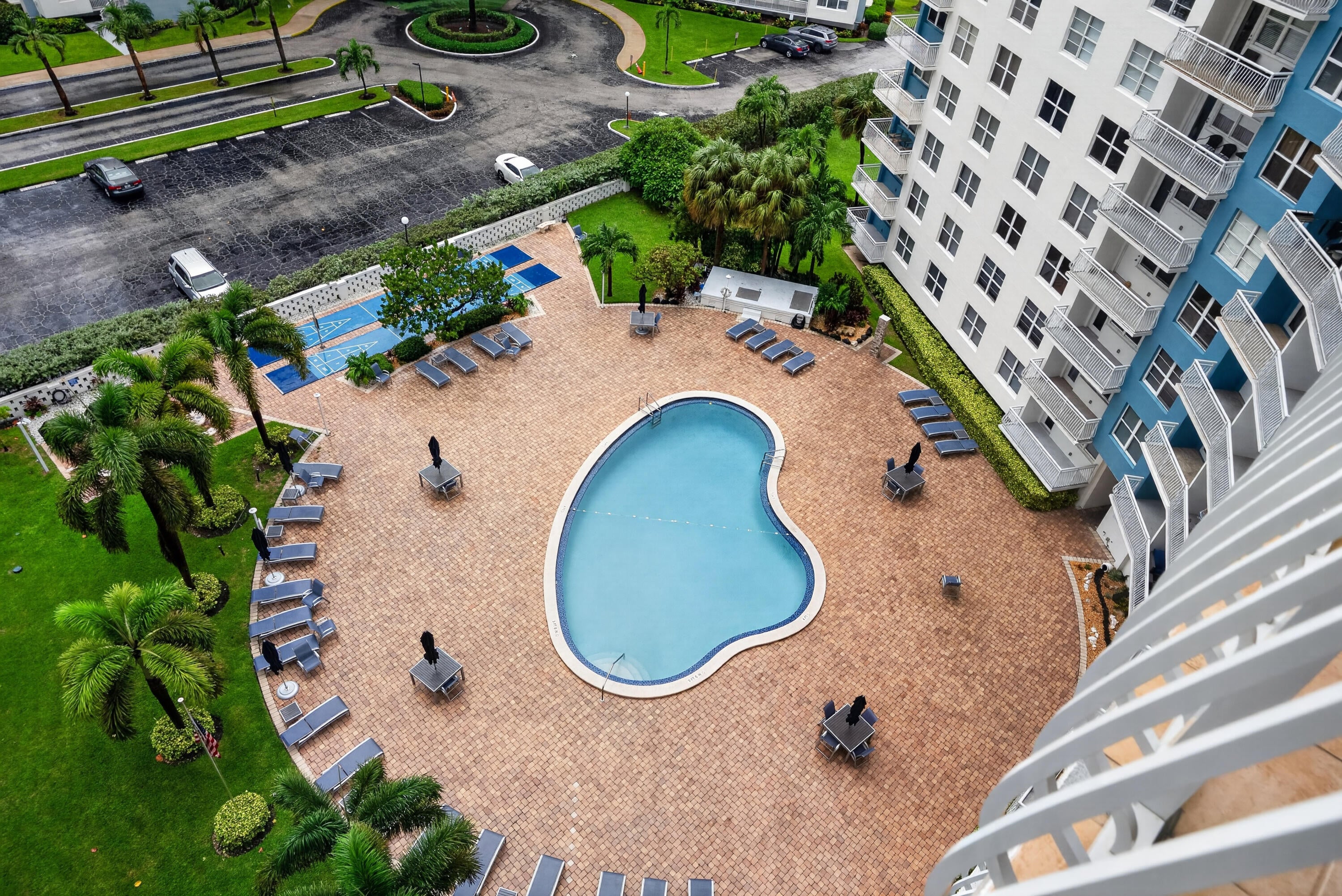 301 N OCEAN Boulevard 1006