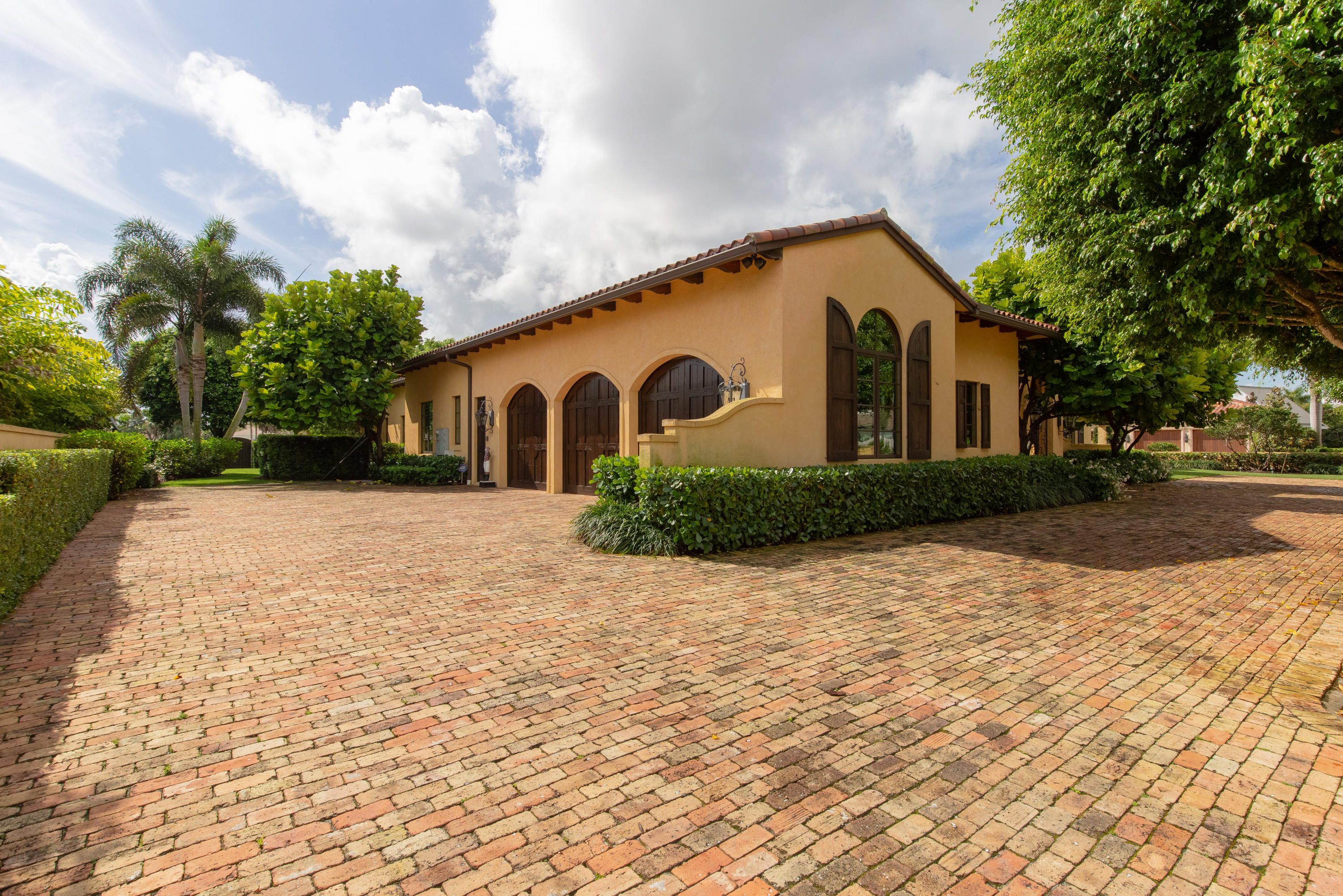 CYPRESS ISLAND OF PALM BEACH POLO & COUN - Residential