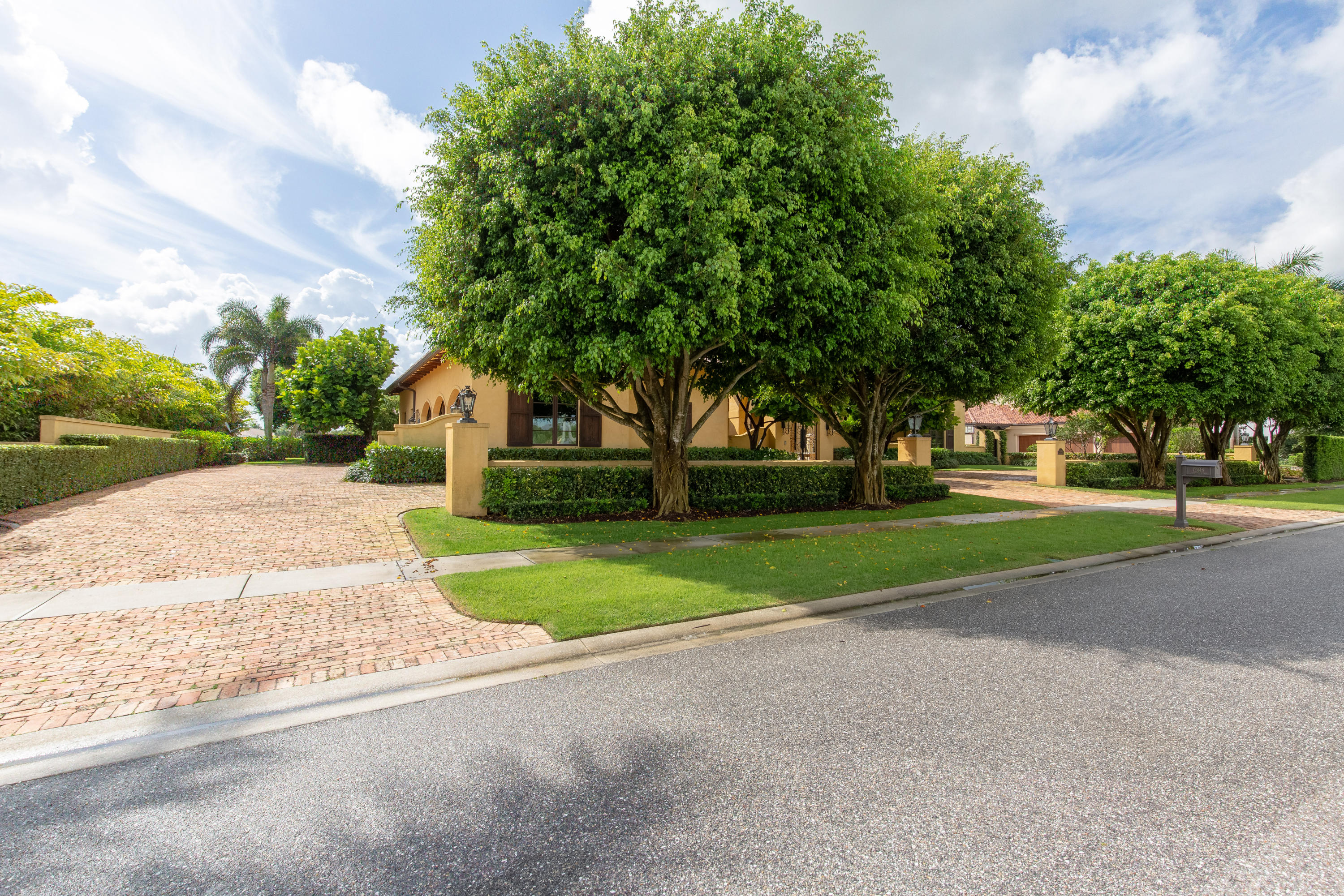 CYPRESS ISLAND OF PALM BEACH POLO & COUN - Residential