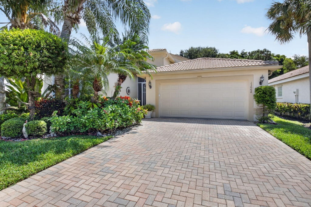 Photo of 13064 ALISO BEACH Drive, Delray Beach, FL 33446 (MLS # B26064187)