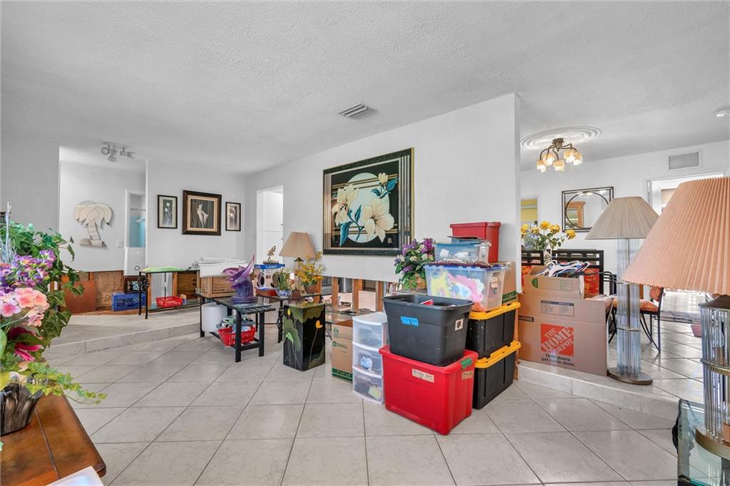 Davis Isles - Residential