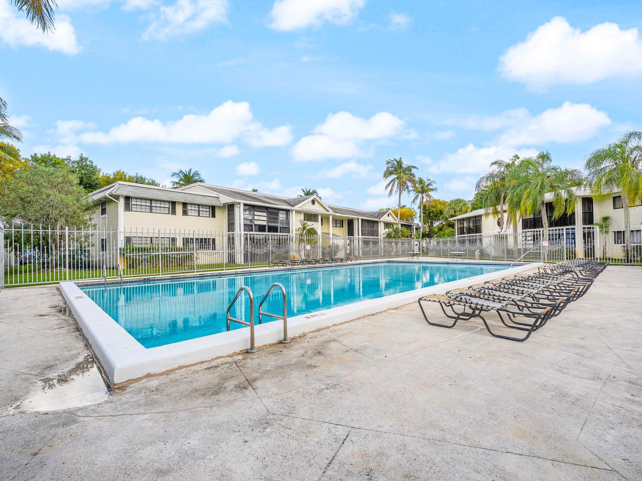 Carmel at California club - Residential