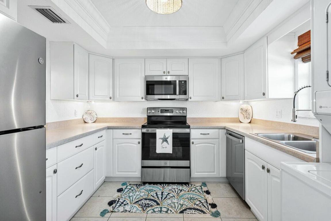 WATERWAY BEACH CONDOS - Residential Lease