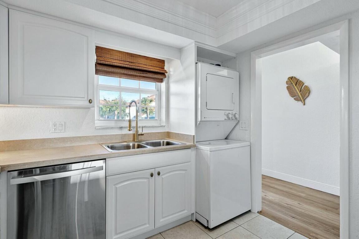 WATERWAY BEACH CONDOS - Residential Lease