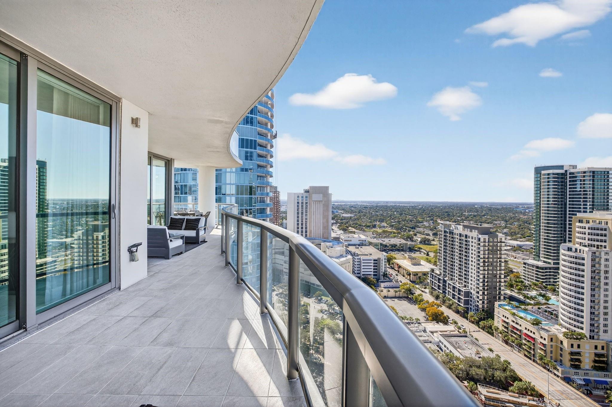 100 E Las Olas Blvd - Residential