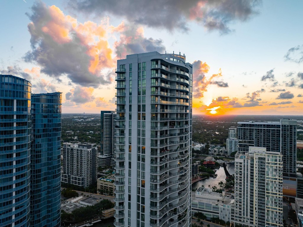 100 E Las Olas Blvd - Residential