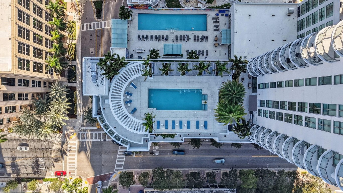 100 E Las Olas Blvd - Residential