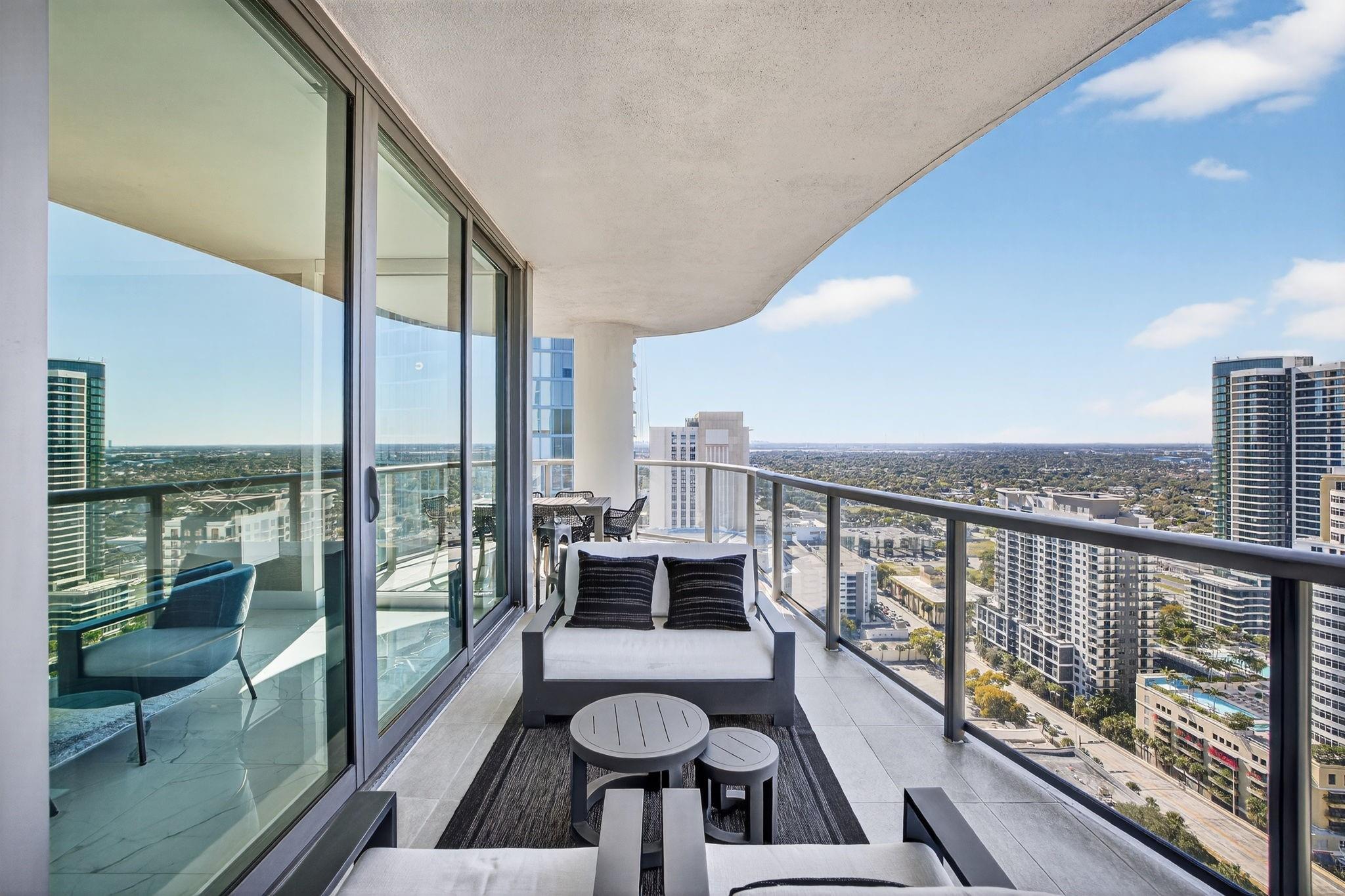 100 E Las Olas Blvd - Residential