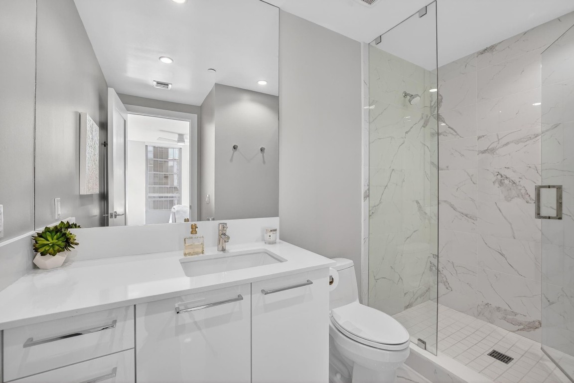 100 E Las Olas Blvd - Residential