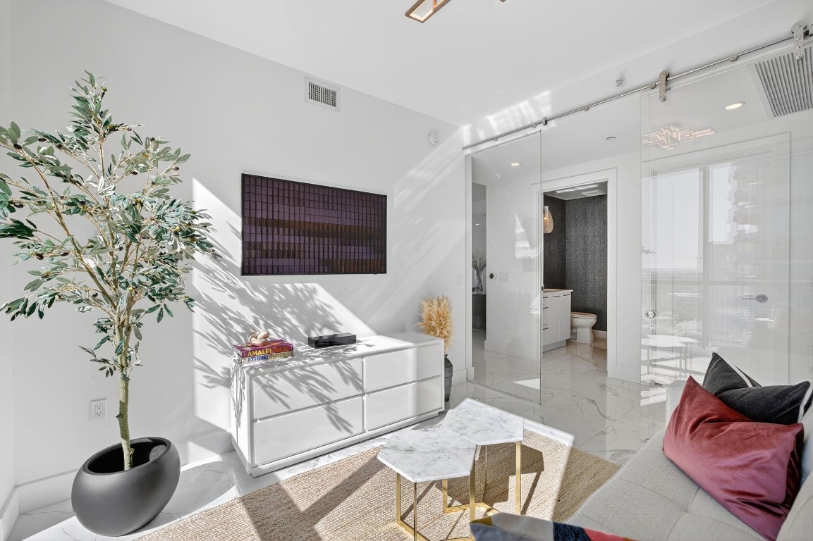 100 E Las Olas Blvd - Residential