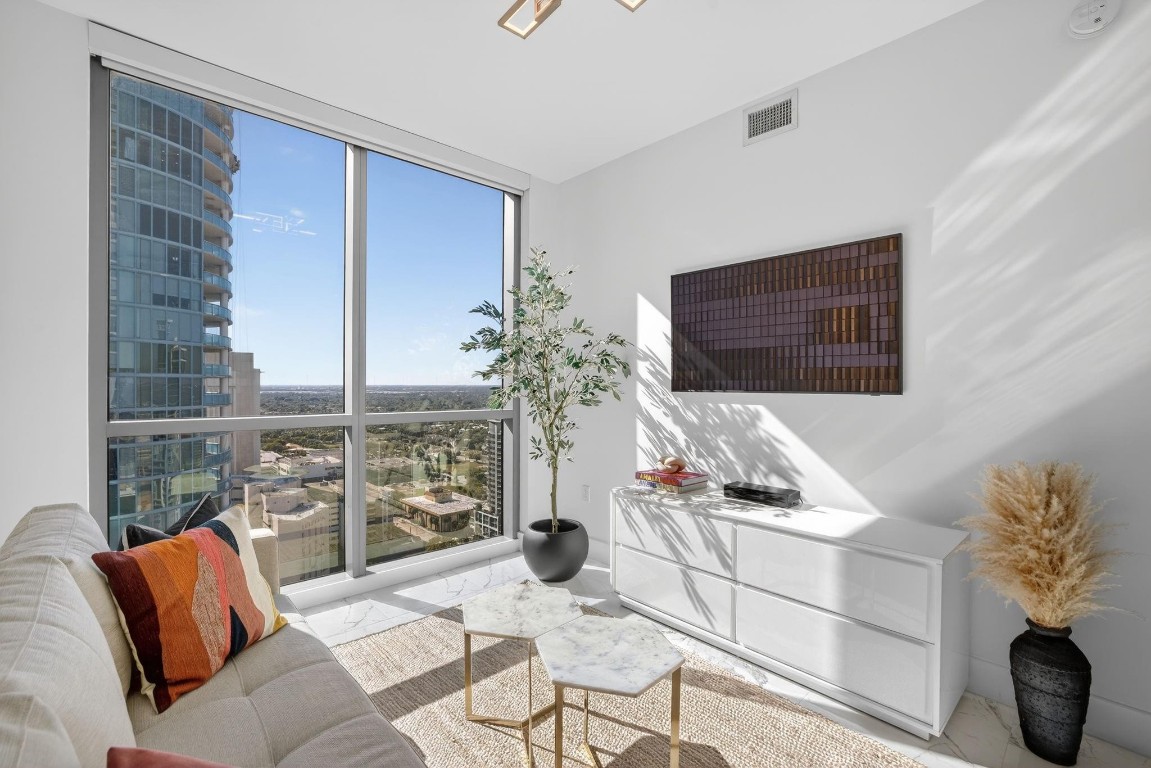 100 E Las Olas Blvd - Residential