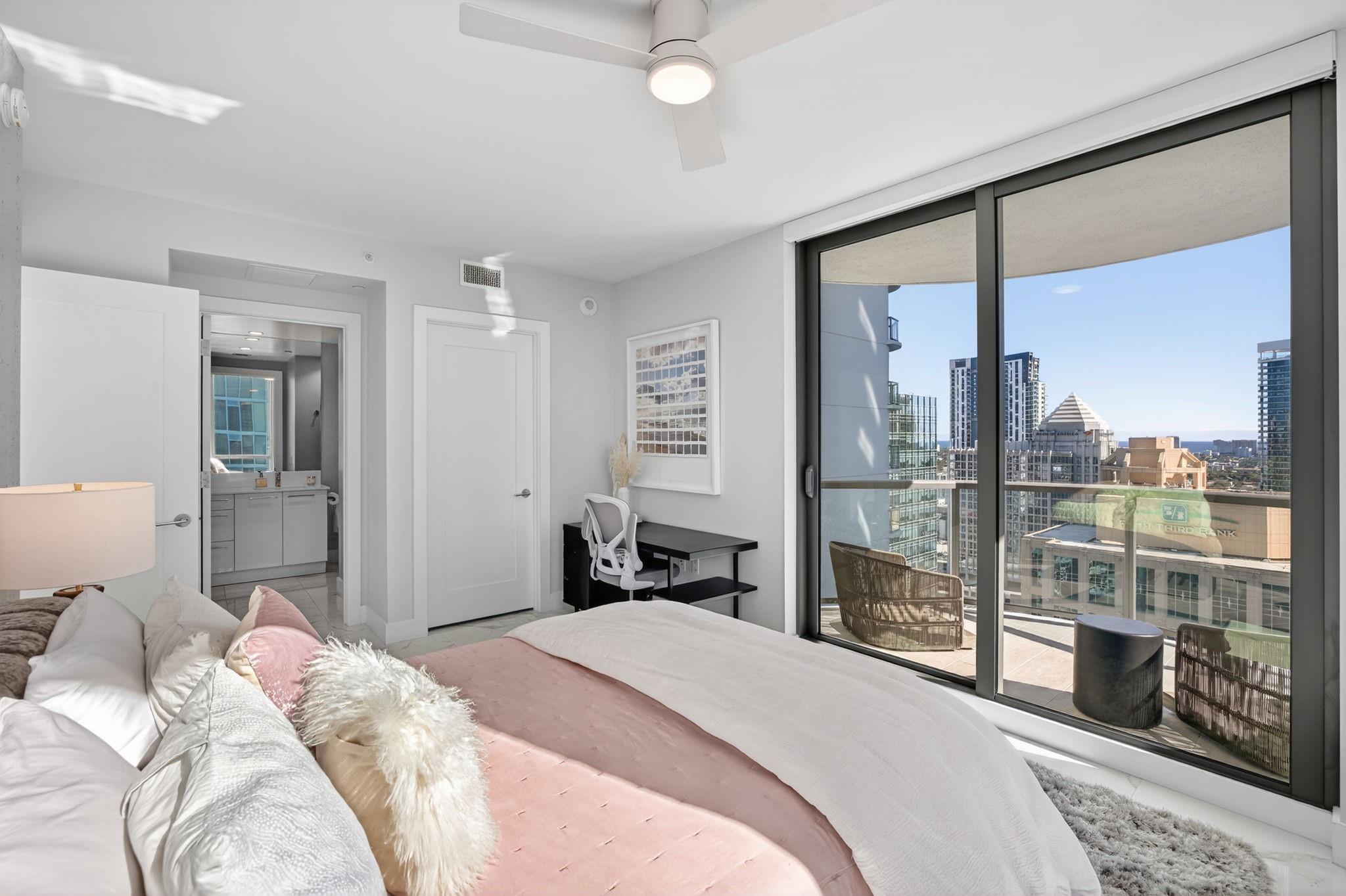 100 E Las Olas Blvd - Residential