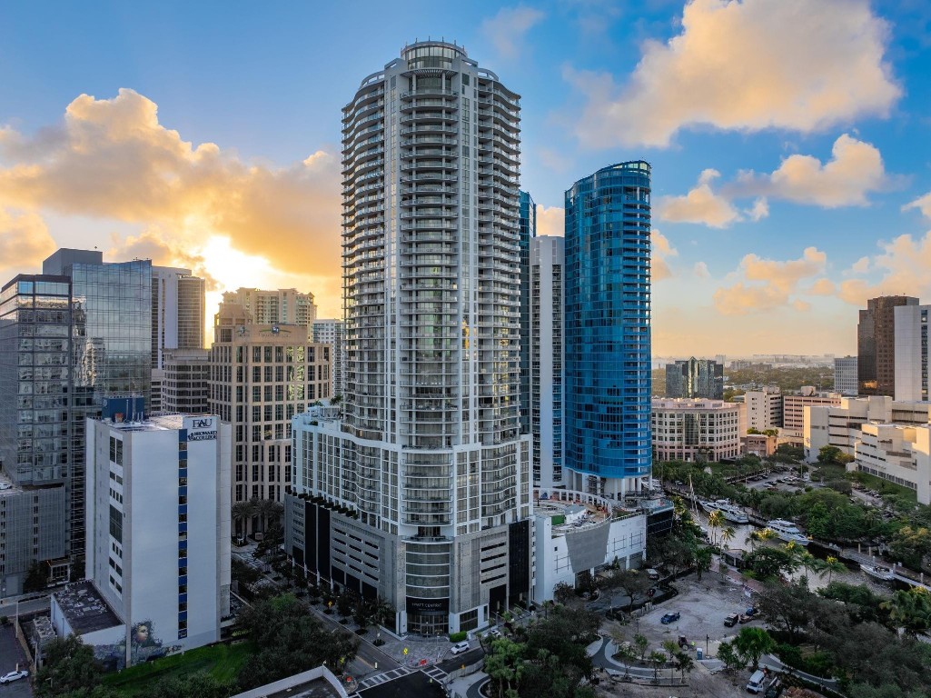 100 E Las Olas Blvd - Residential
