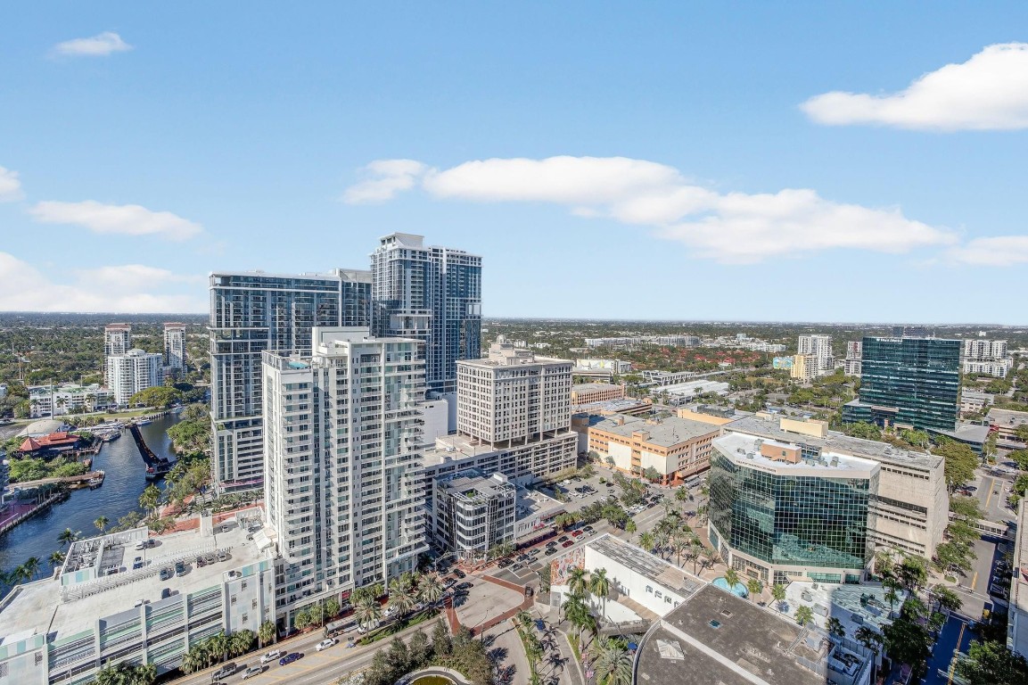 100 E Las Olas Blvd - Residential