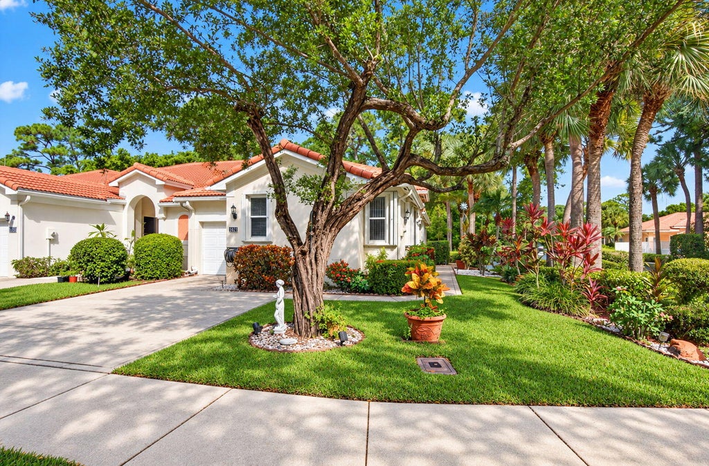 Photo of 5021 S La Sedona Circle, Delray Beach, FL 33484 (MLS # B26093079)
