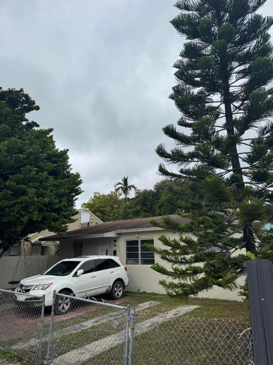 Investor Friendly - Opportunity Zone.  Minutes from Miami's renowned Design District, Jackson Medical Complex, Interstates, Int'l Airport, shopping, dining, beaches and more.  This 3 bedroom 1 & 1/2 bath home is surrounded by parks and playgrounds in the charming, up-and-coming Miami neighborhood of Crestwood.  Home values in the neighborhood are soaring...and this property is priced  BELOW appraised value - perfect for an investor who wants to buy into equity, or anyone who wants the flexibility to renovate exactly how they want it.  Within a couple blocks are multiple parks, playgrounds, picnic areas, youth center and an Olympic Swimming Complex. The property currently has long-time tenants who would prefer to continue to lease ($2500mo), but will vacate if needed.  This is a cant miss! Roof needs repair/replacement

All seller/agent representations, measurements, distances, property descriptions, etc. are believed accurate but MUST be verified by buyer/buyer's agent. Property is being sold AS IS. It is incumbent upon buyer/buyer agent to verify all property information, inquiries and/or representations.