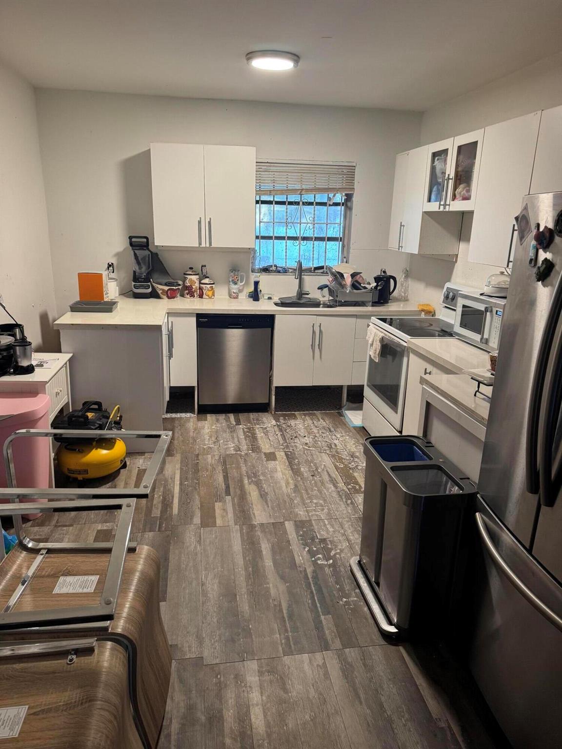 CRESTWOOD - Residential