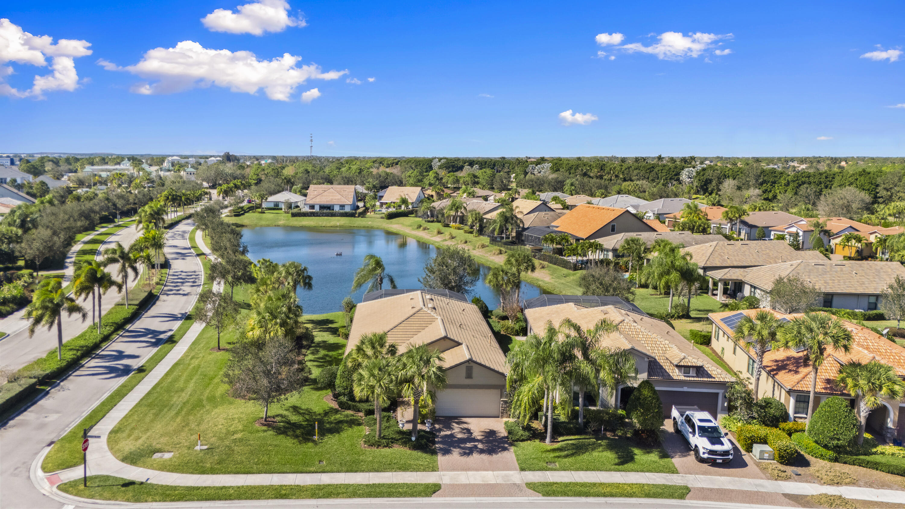 255 SE Courances Drive