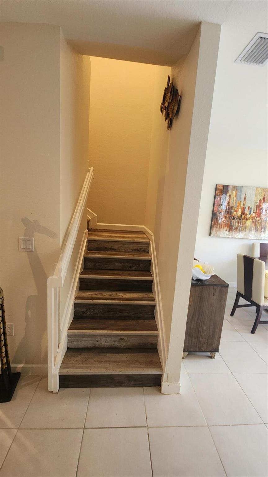 TROTTERS CHASE - Residential Lease