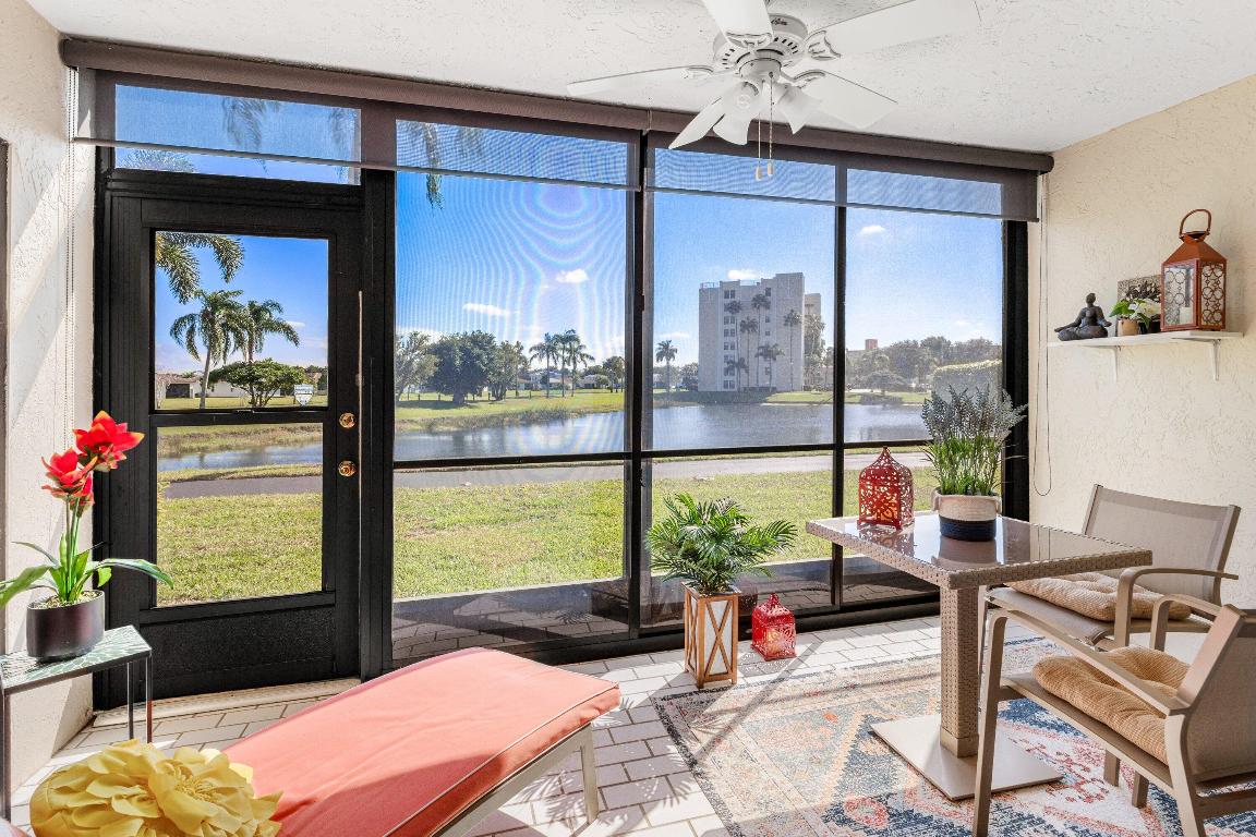 HUNTINGTON LAKES SEC FIVE CONDOS - Residential