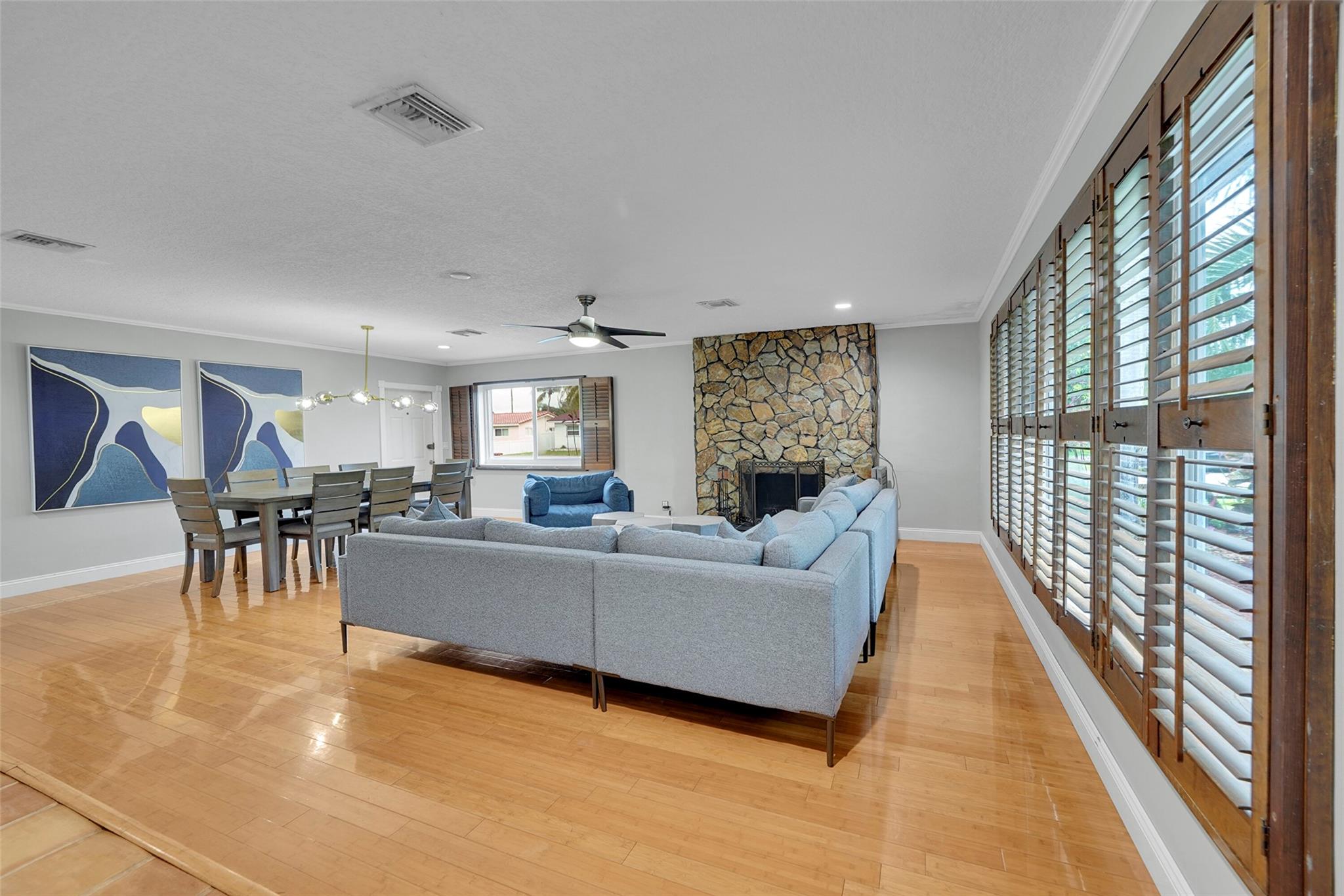 Hollywood Hills 6-22 B - Residential Lease