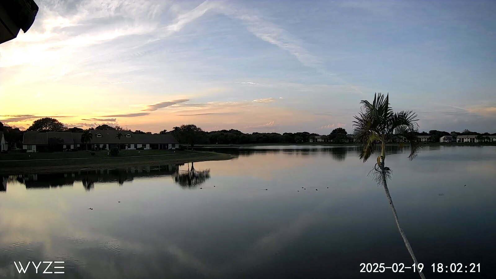 LAKE WINDWOOD CONDO - Residential