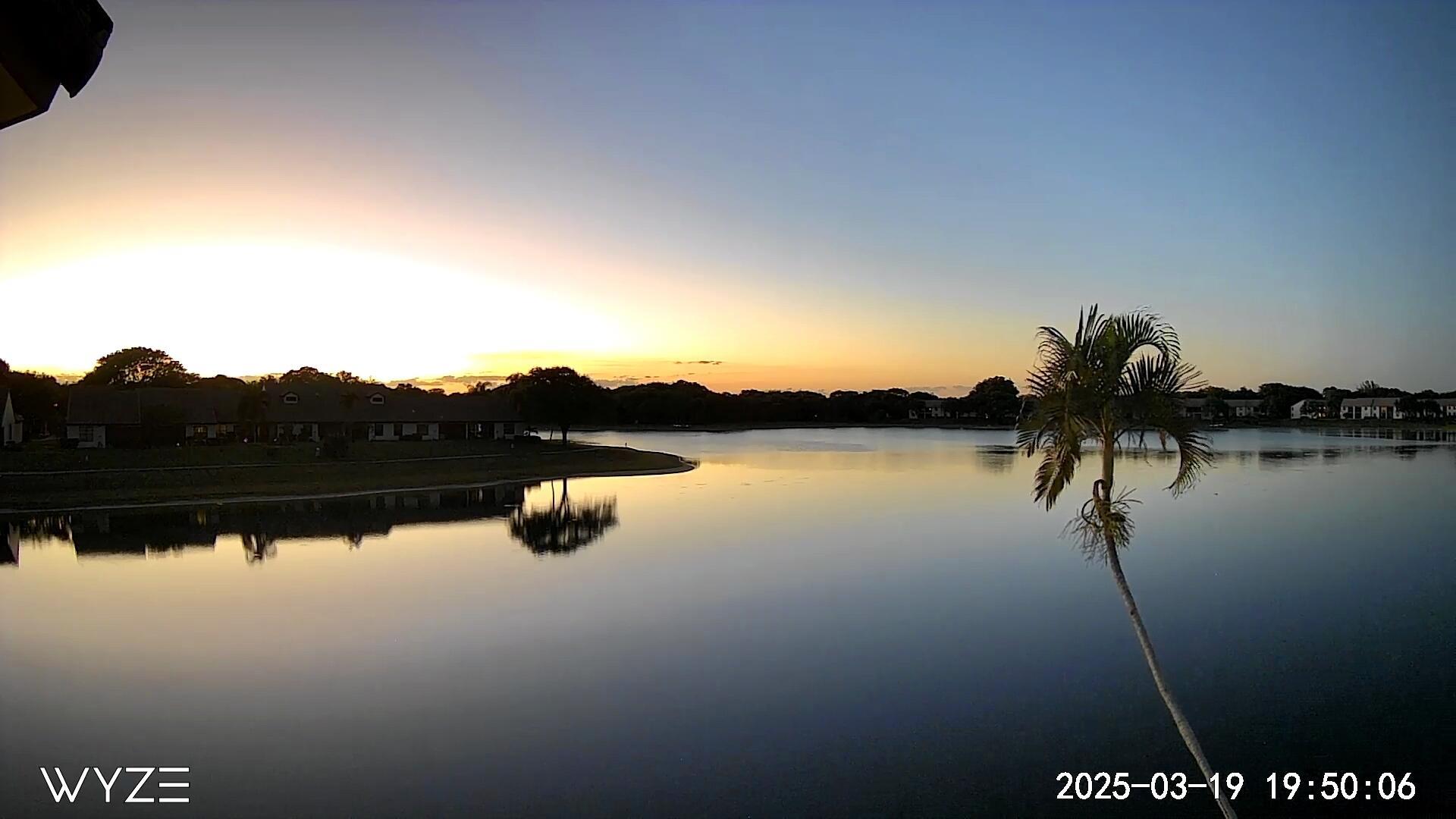 LAKE WINDWOOD CONDO - Residential