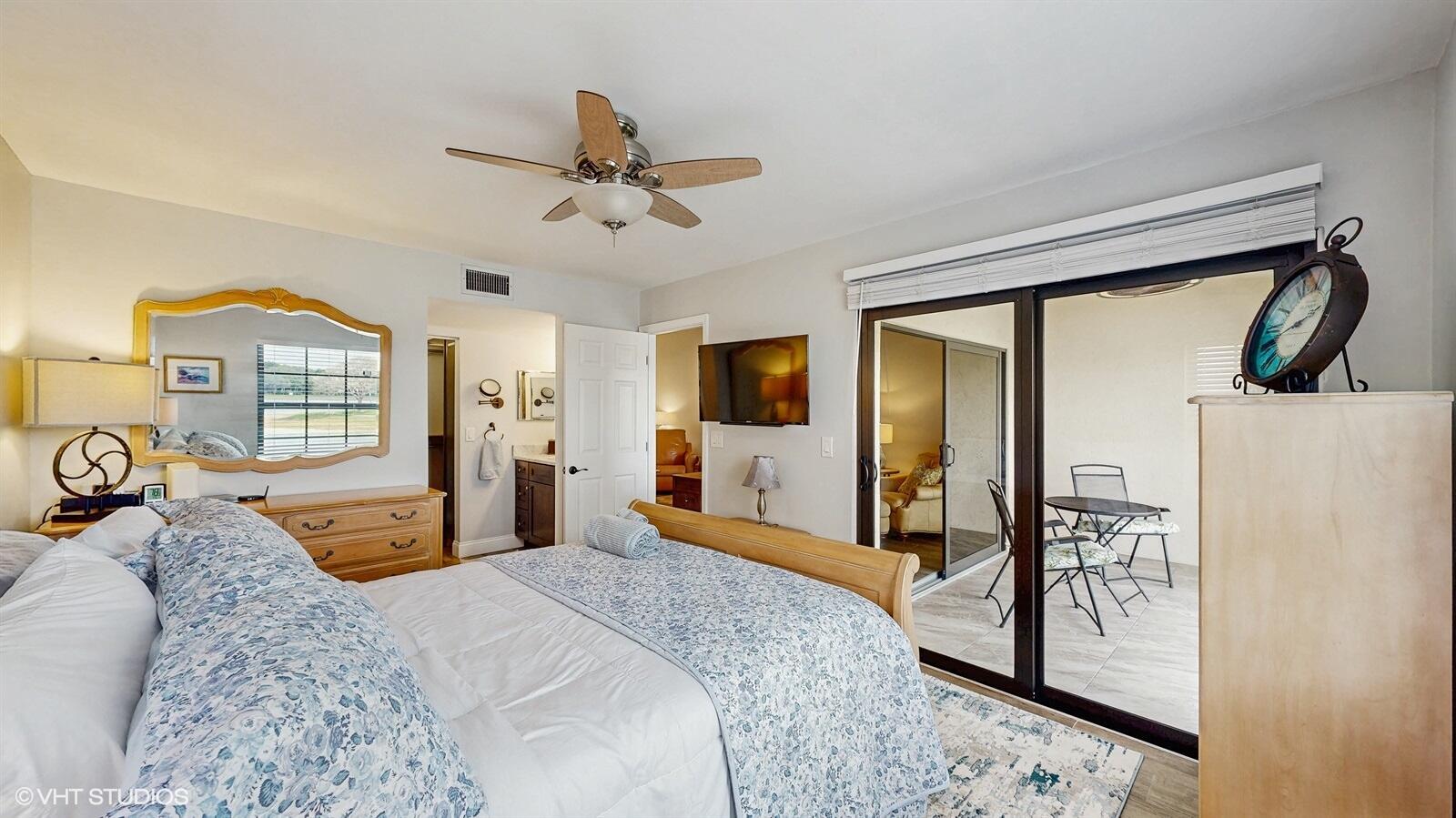 LAKE WINDWOOD CONDO - Residential