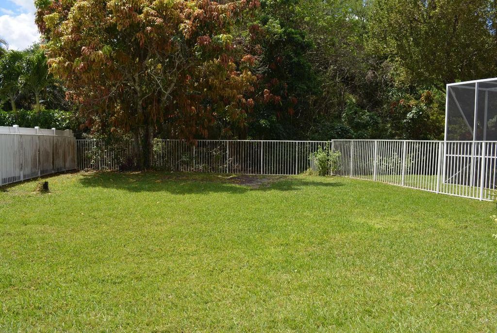 Photo of 8498 Via D Oro, Boca Raton, FL 33433 (MLS # R10977932)