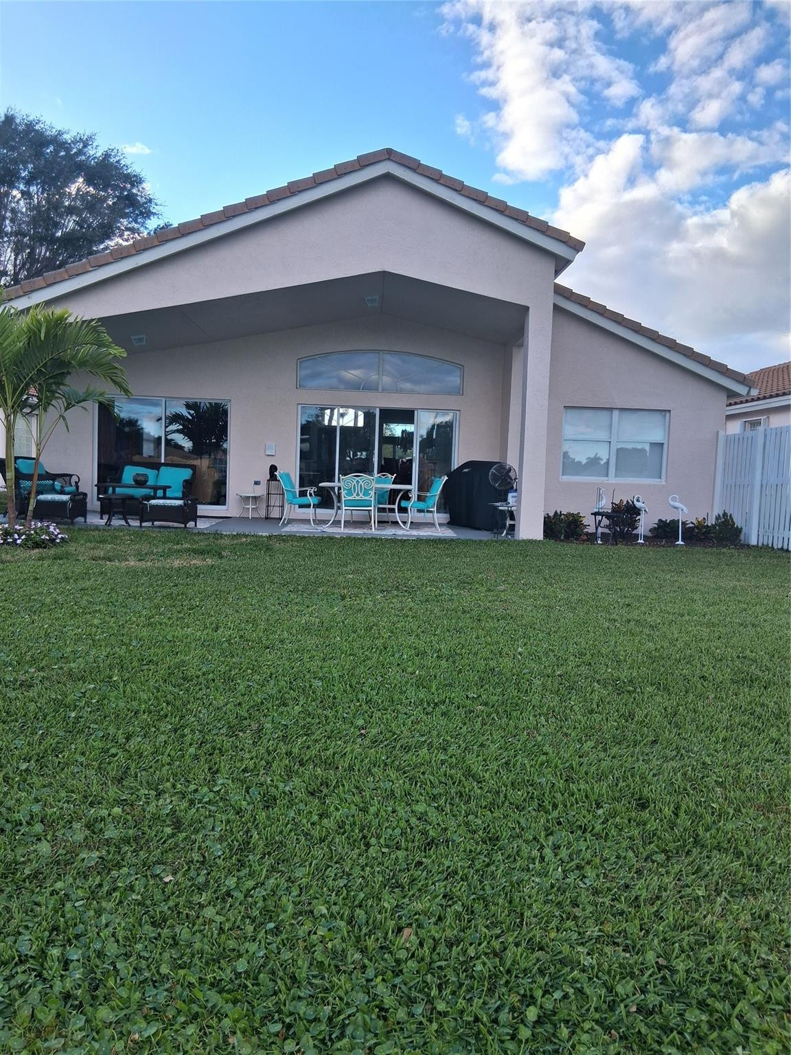 Coral Lakes 04 - Residential