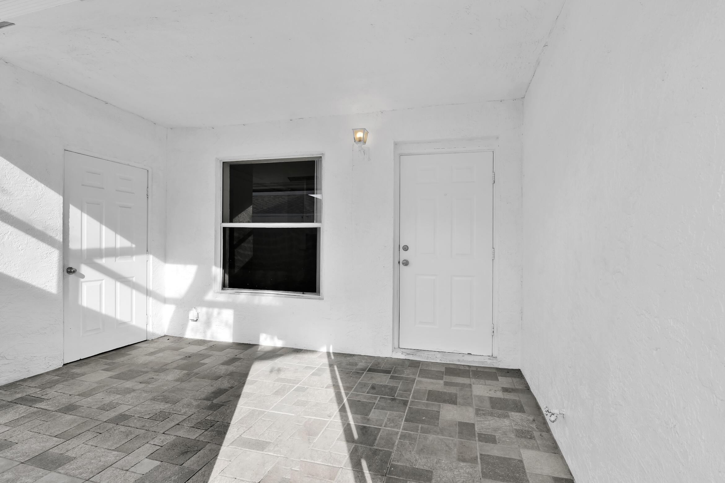 Properties 13978 Folkestone Circle